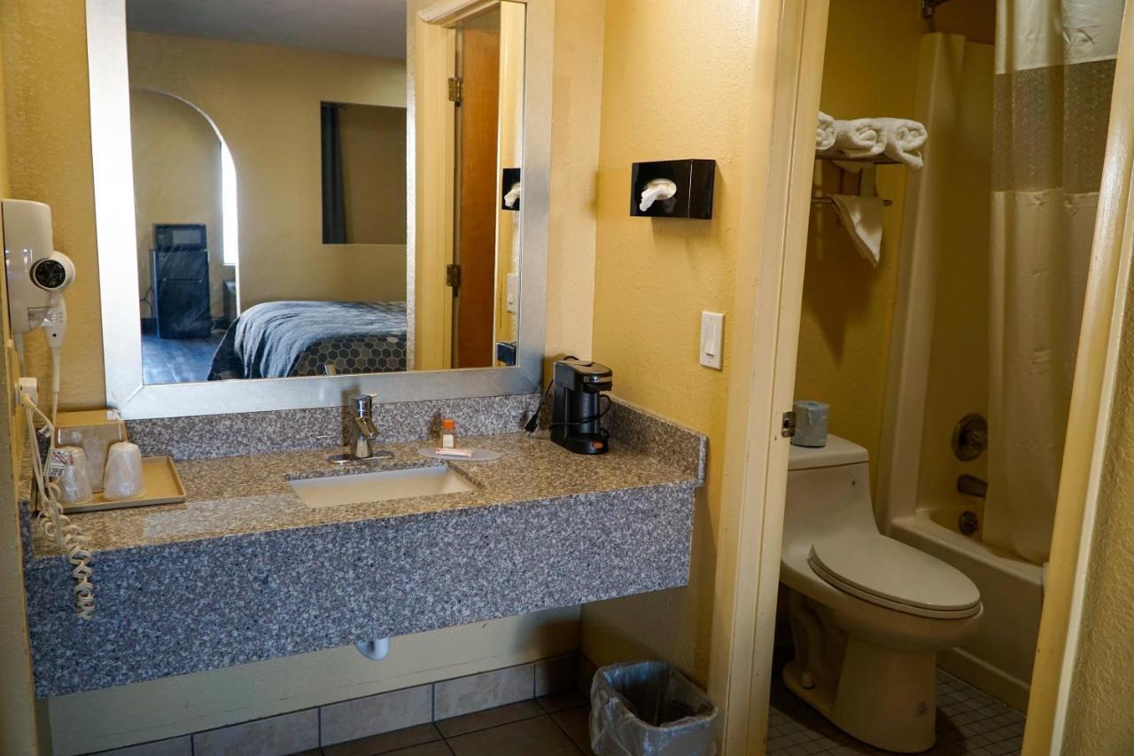 Southern Inn And Suites スパータンバーグ エクステリア 写真